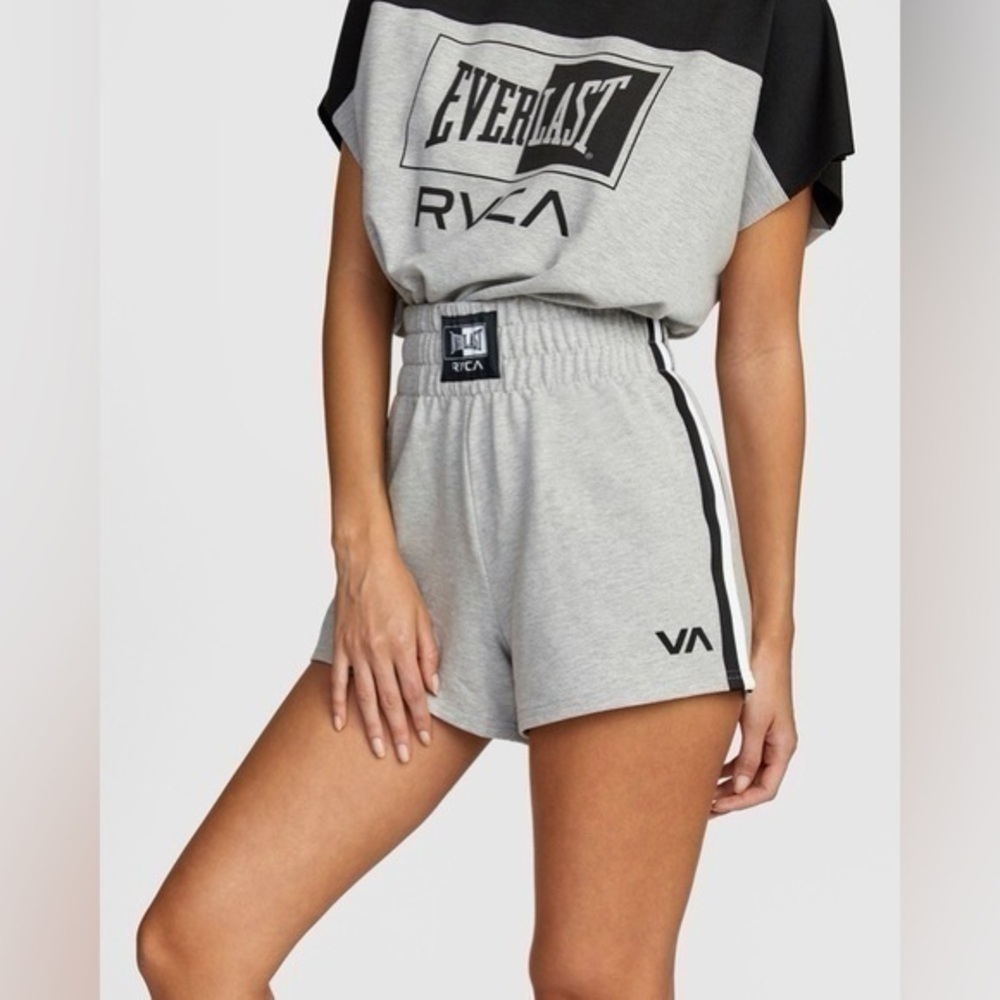 RVCA || NWT *Sold Out* Everlast Fleece Shorts (M)